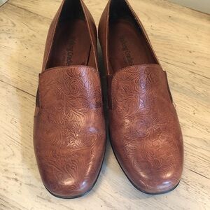 Walking cradles size 8W